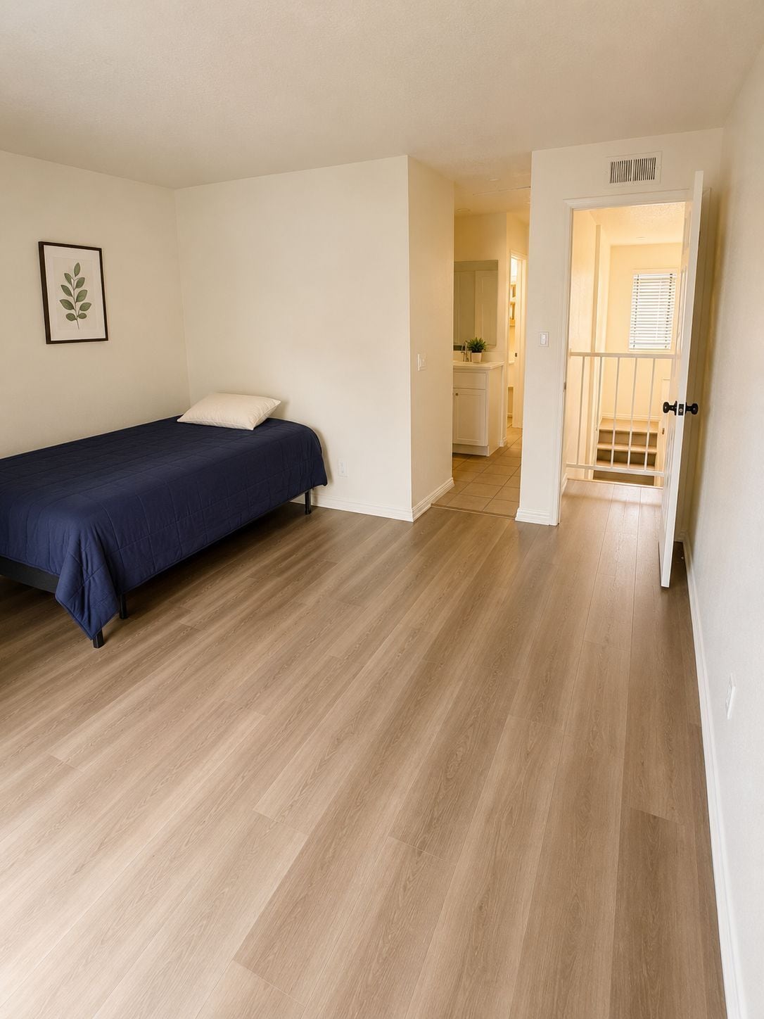 MASTER BEDROOM #3 FURNISHED - UPSTAIRS - 2118 Obarr Pl