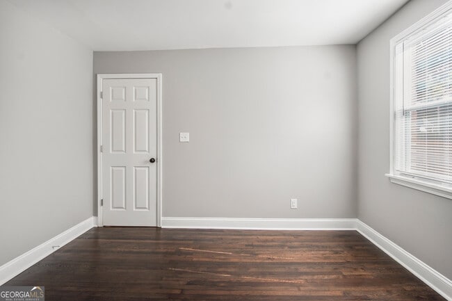 Building Photo - 1891 Stanton St