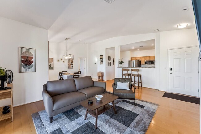 Building Photo - 904 Duckhorn Ct