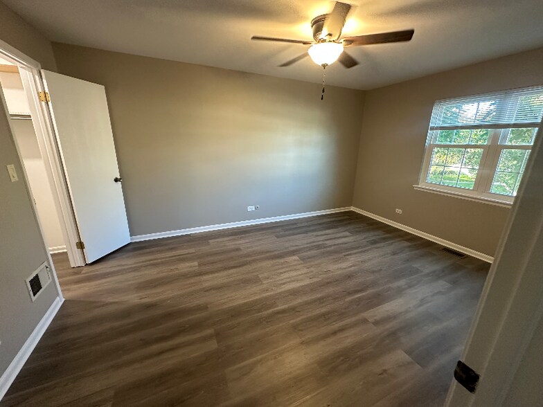 Building Photo - 401 Muirwood Ct