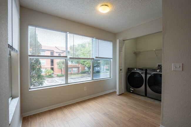 Building Photo - 5156 Conroy Rd