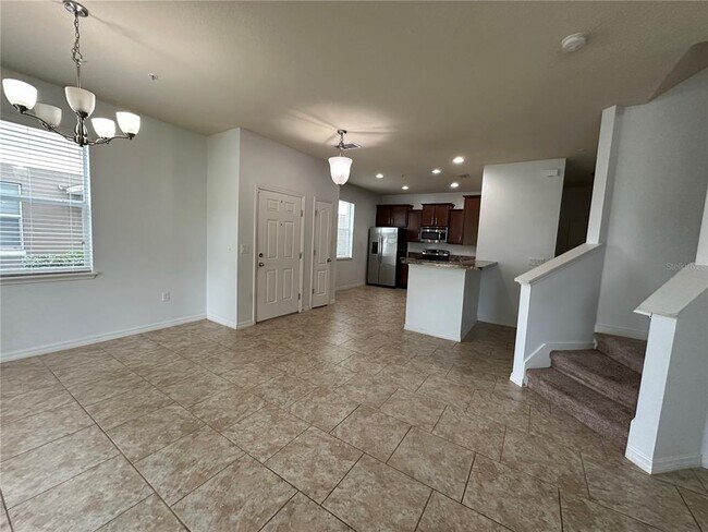 Building Photo - 6568 S Goldenrod Rd
