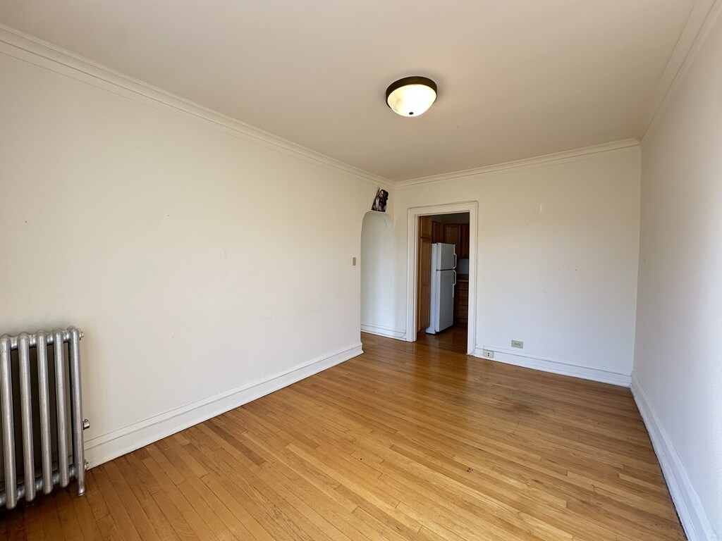 Building Photo - 4301 N Francisco Ave
