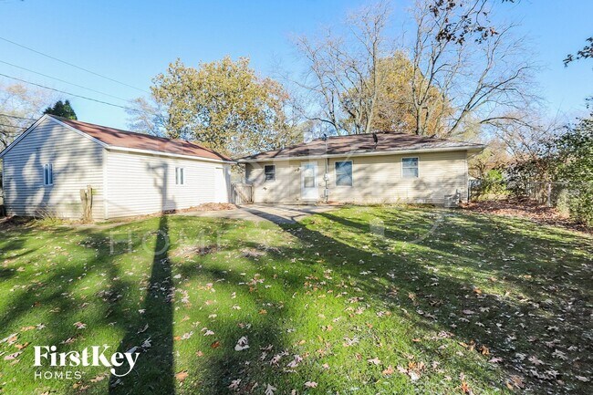 Building Photo - 203 Caddy Ave