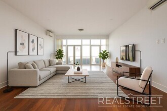 Building Photo - LUXURY 3 BR 2 Bath in Queens!
