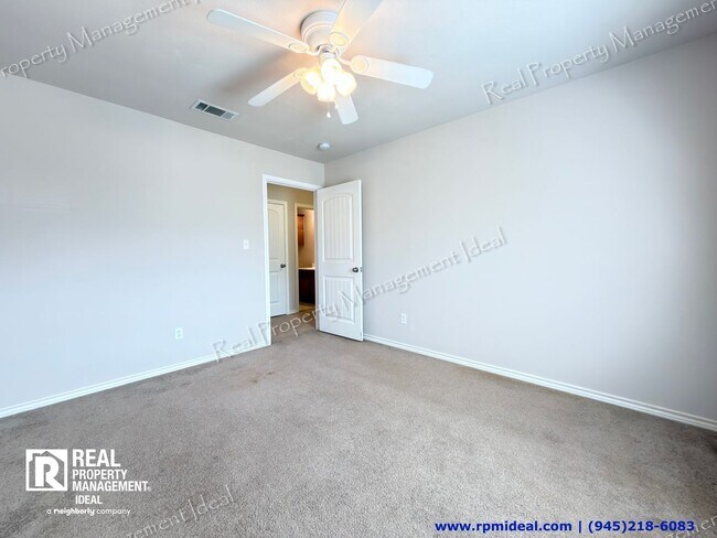 Building Photo - 916 Parkplace Ridge