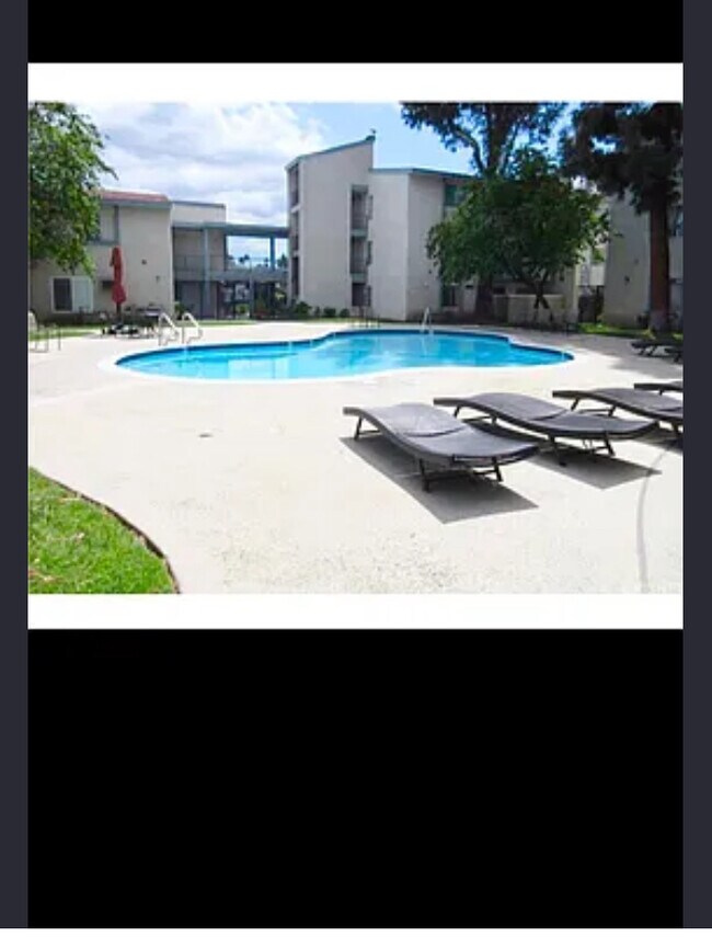 Pool area - 21800 Schoenborn St