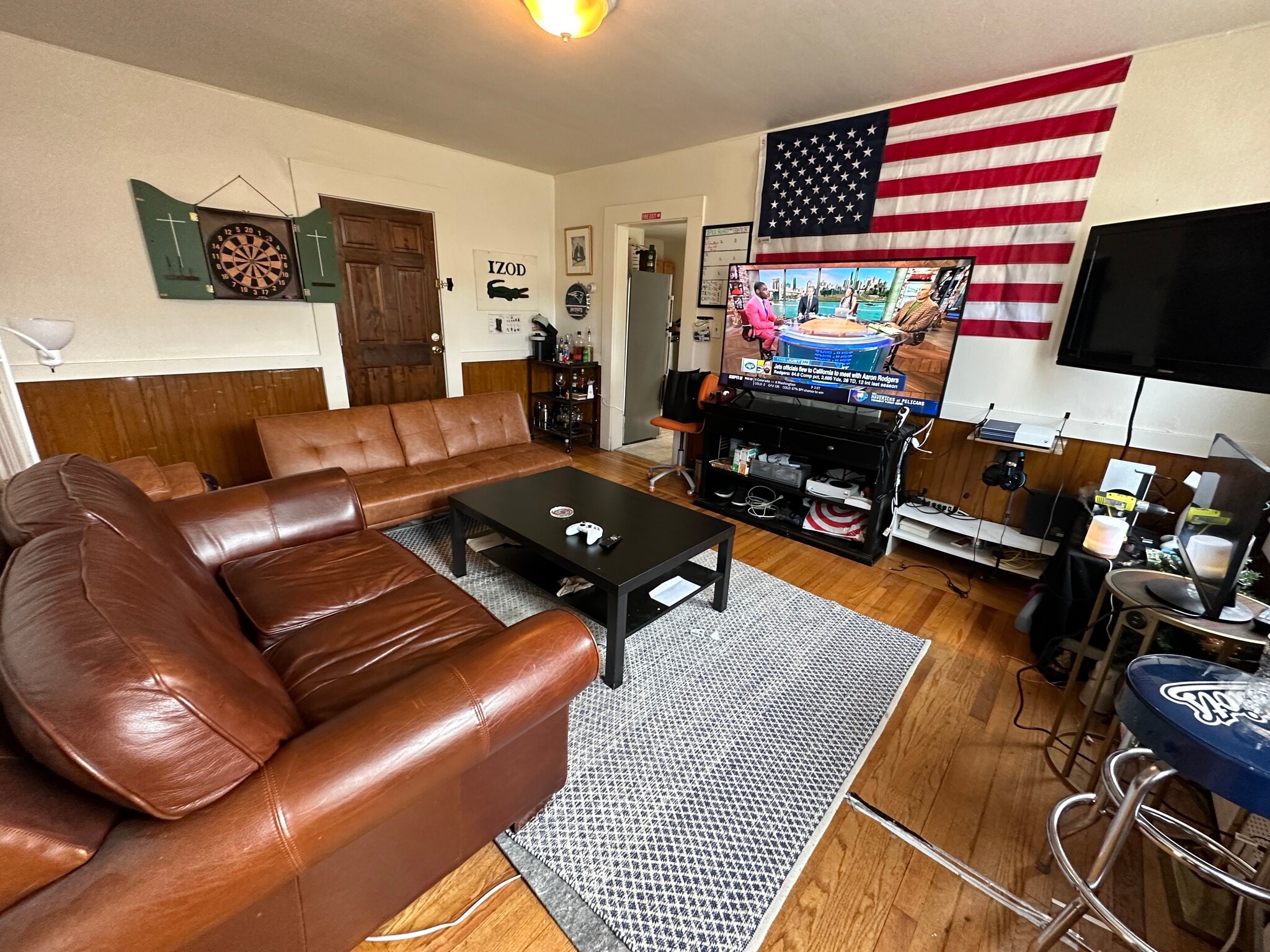 Building Photo - 53 W 7th St