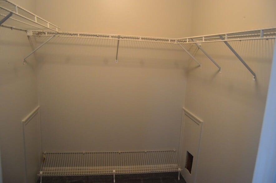 Building Photo - 10454 Sextant Pl