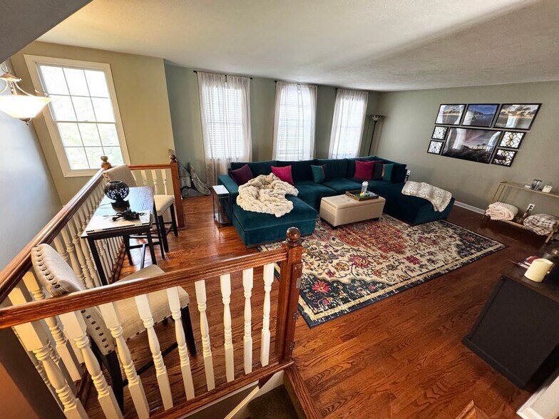 Building Photo - 305 Marshall Heights Dr