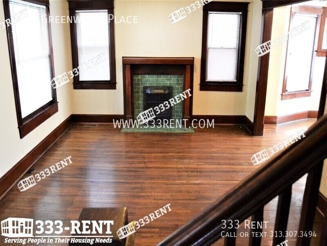 Building Photo - 4222 Greenwood Pl