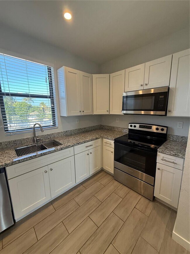 Building Photo - 24940 SW 134th Ave