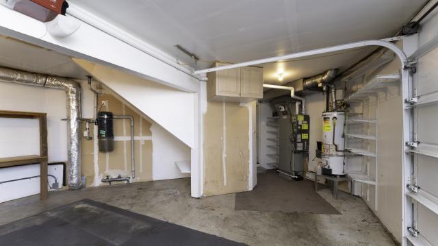 Building Photo - 4 bedroom in Issaquah WA 98027