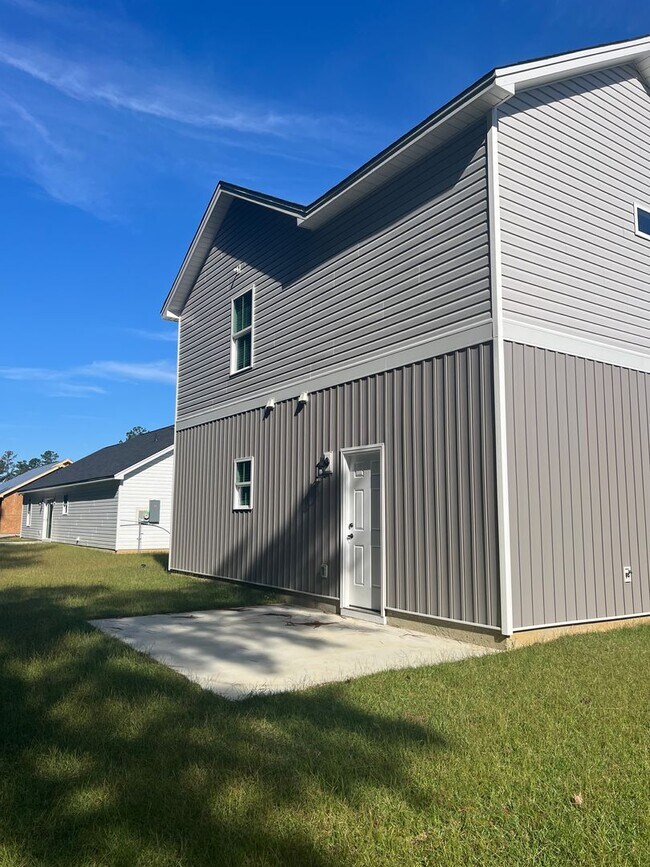 Building Photo - Brand New! No HOA!