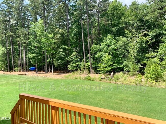 Building Photo - 5013 Kettle Creek Rd