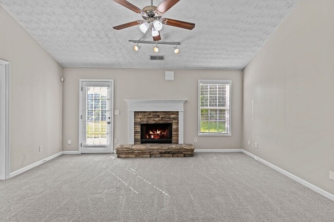 Building Photo - Coming Soon.....Gorgeous 3br 2bath home, beautiful front porch and spacious yard!!