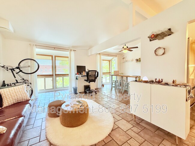 Building Photo - 251 S 700 E