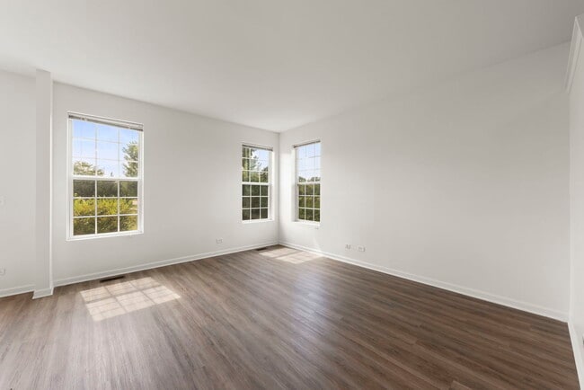 Building Photo - 1034 Turin Dr