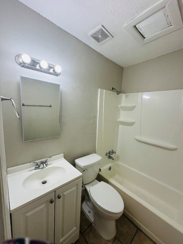 Building Photo - 7114 Ken Knight Dr W