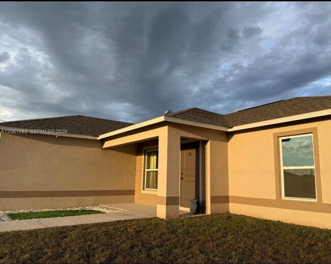 Building Photo - 7033 Waldo Cir