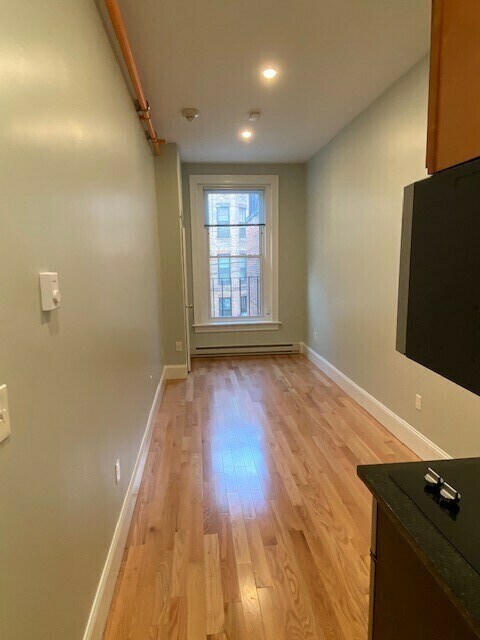 Building Photo - 400 Marlborough St