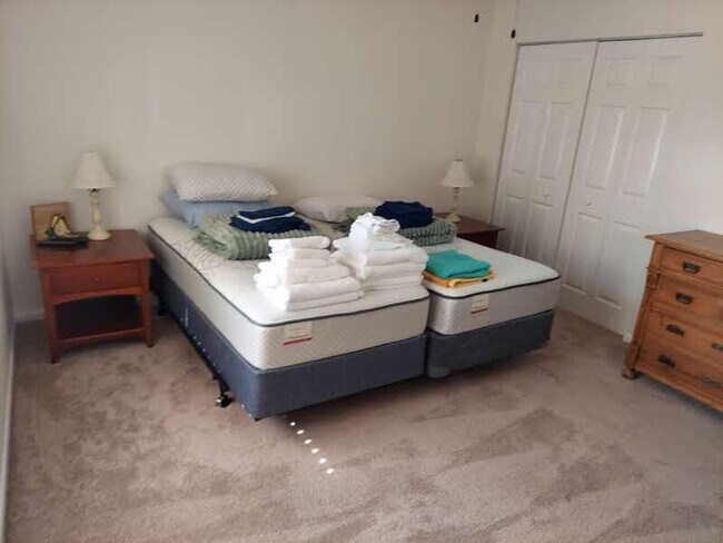 Building Photo - 2903 Victoria Cir