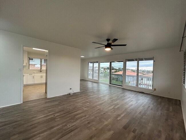 Building Photo - 2601