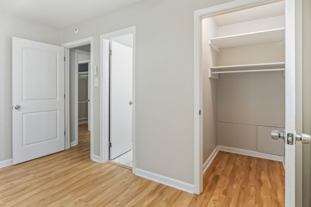 Building Photo - 1455 Marilyn Dr