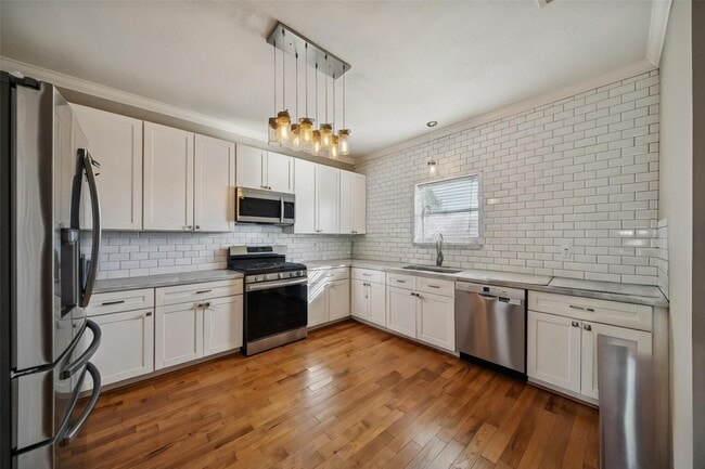 Building Photo - 5531 Cornish St