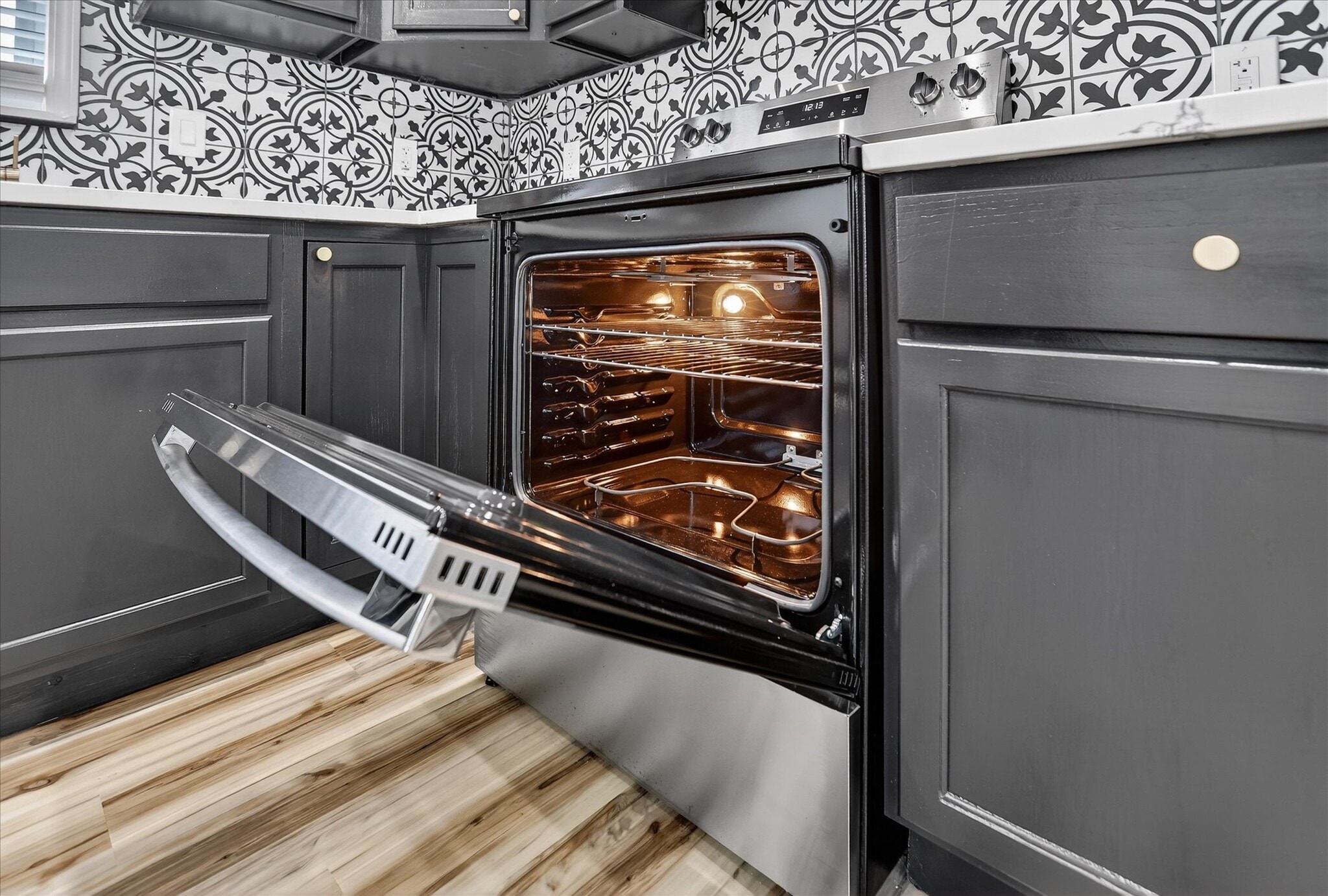 Building Photo - 509 McDonald St