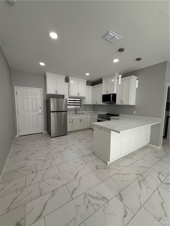 Building Photo - 2113 Elsham Ave