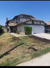 Building Photo - 1546 Wilson Ave