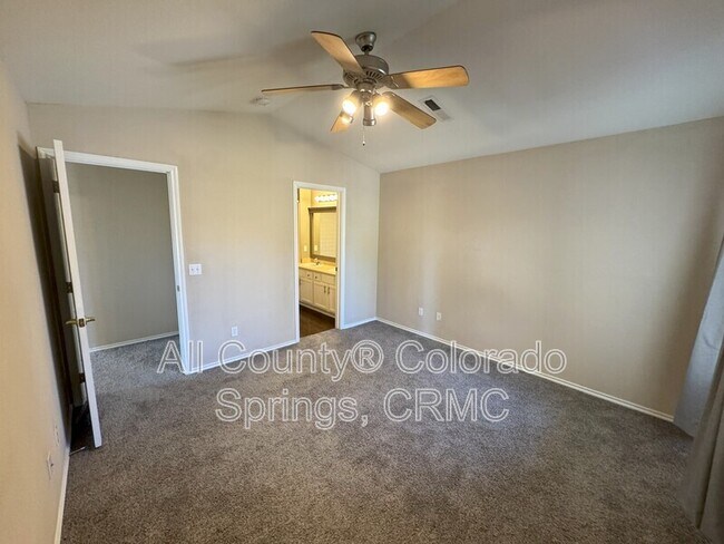 Building Photo - 3975 Rivera Grv