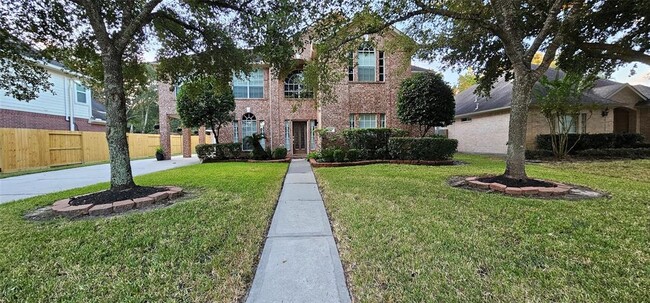 Building Photo - 18411 Autumn Park Dr