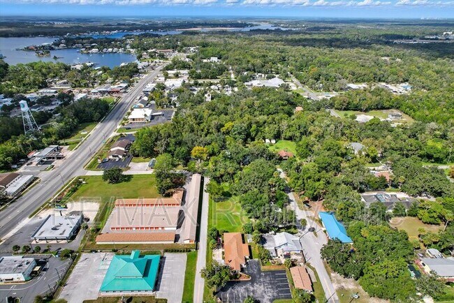 Building Photo - 750 NE 2nd Ave