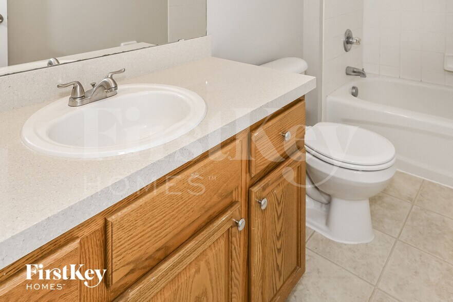 Building Photo - 1814 Forest Creek Dr