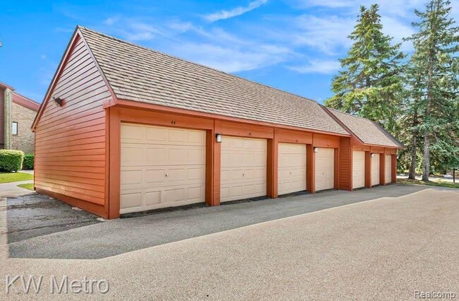 Building Photo - 969 GreenView Ct