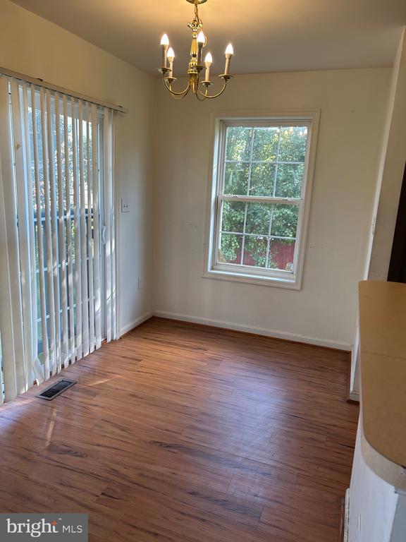 Building Photo - 147 Whirlwind Dr