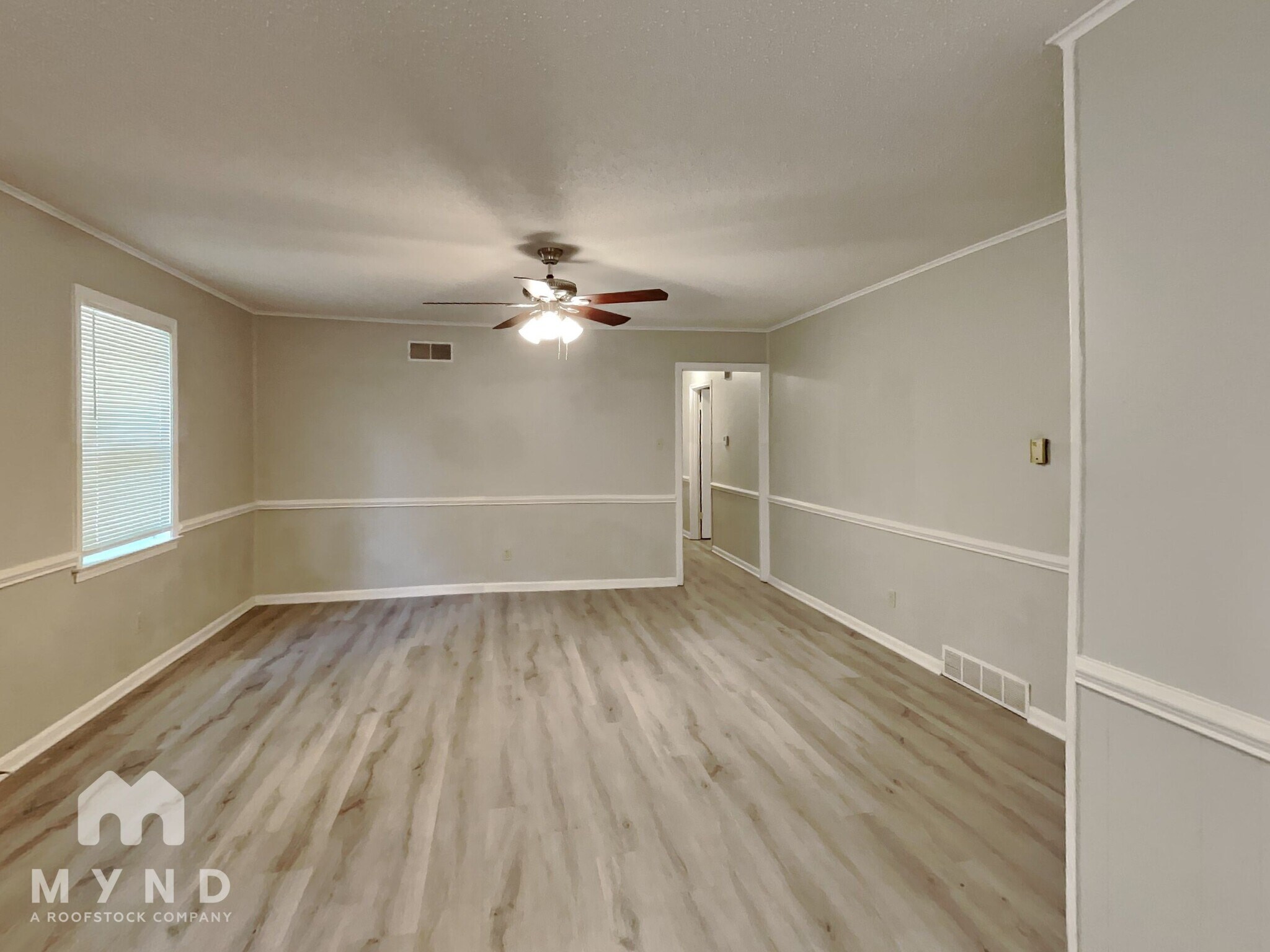 Building Photo - 9155 Mason St