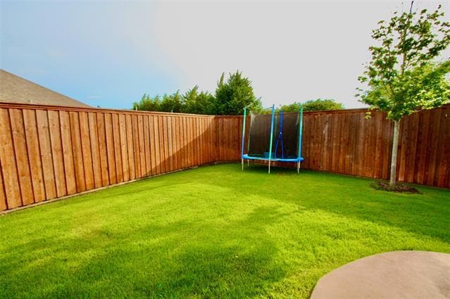 Building Photo - 2734 Greenway Dr