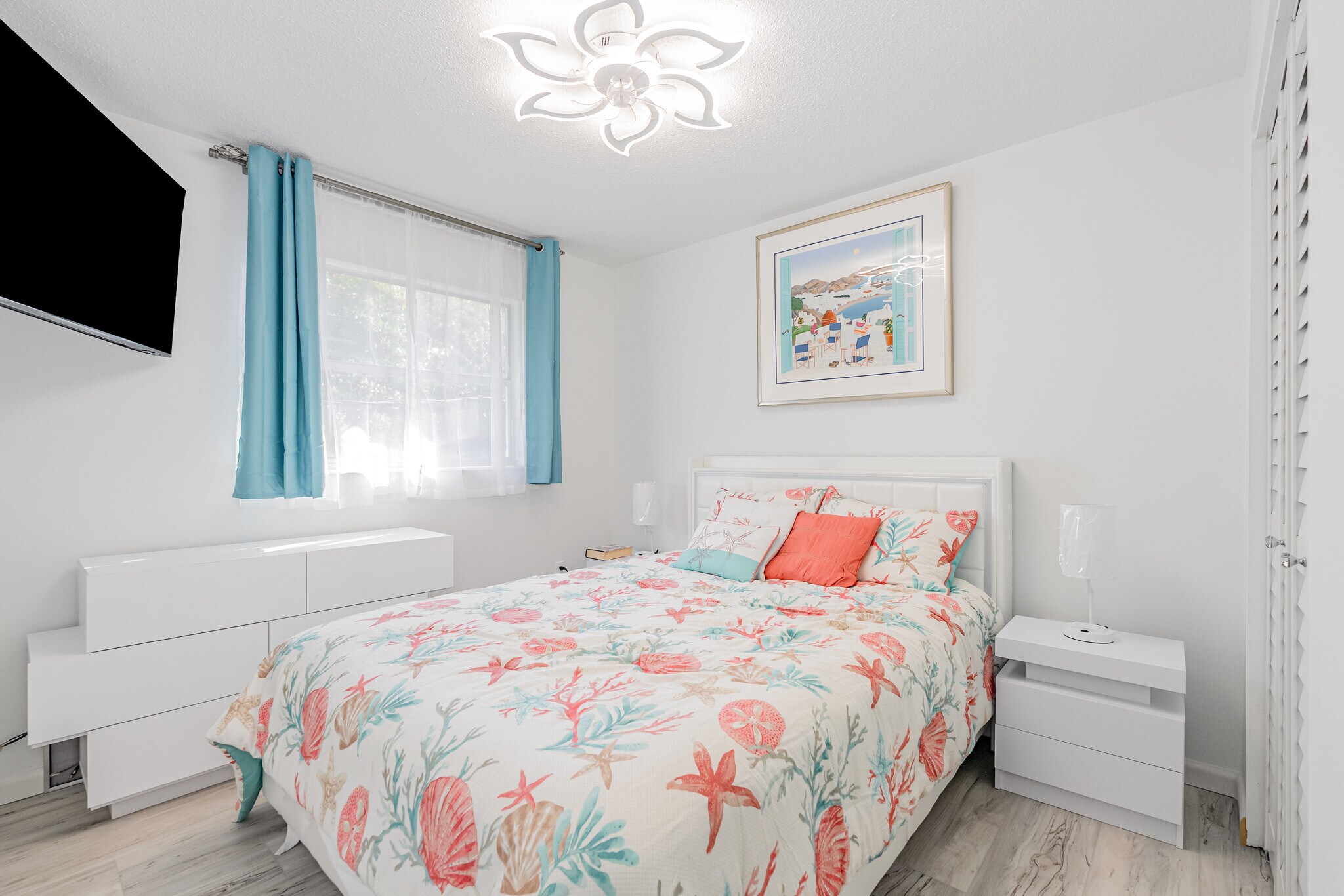 Building Photo - 279 S Brevard Ave