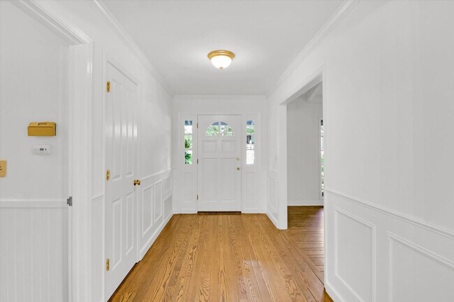 Building Photo - 1064 Westridge Ave