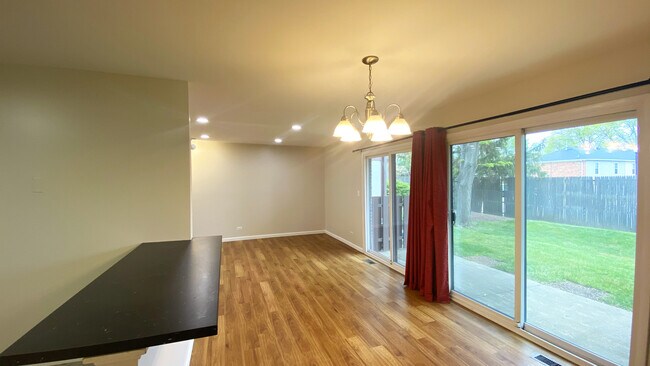 Building Photo - 4825 Kimball Hill Dr