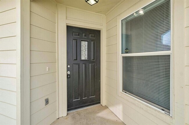 Building Photo - 12409 Sky Harbor Dr