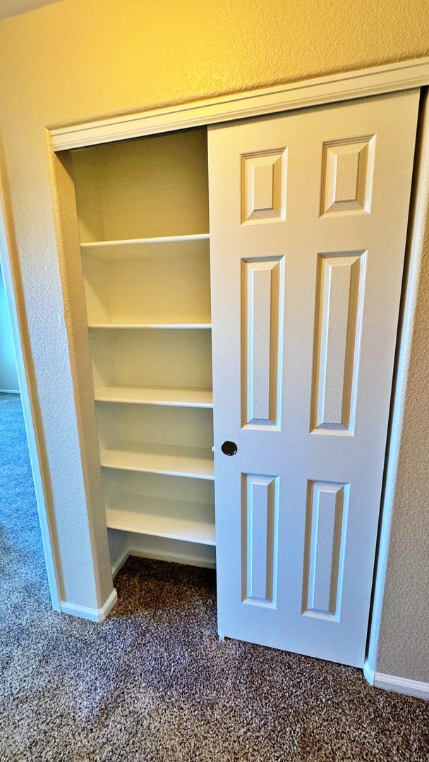 Building Photo - Fantastic NEWER Paint NEWER Carpet 2 Bed 2...