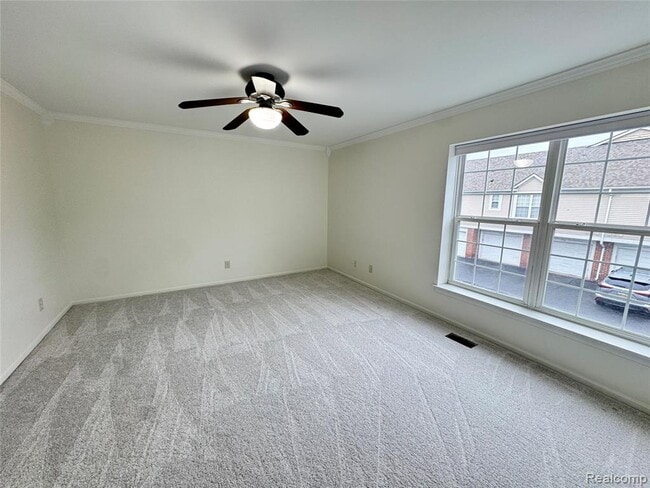 Building Photo - 5472 Pine Aires Dr