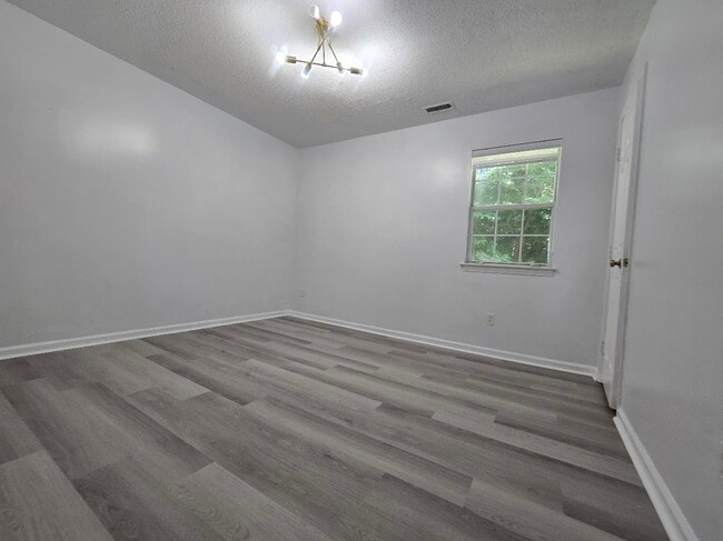 Building Photo - 2601 Briar Trail Ct