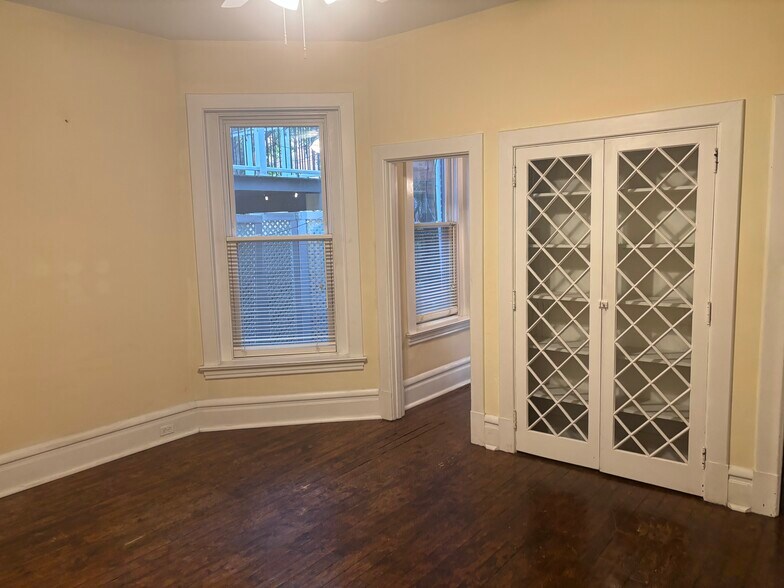 Living room - 1217 Resaca Pl