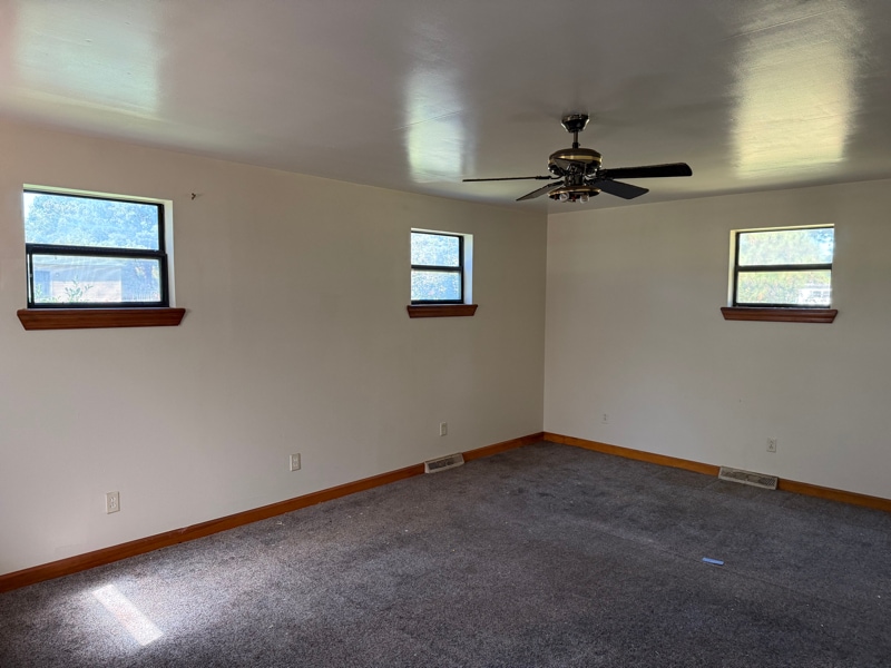 Building Photo - 205 South End Rd