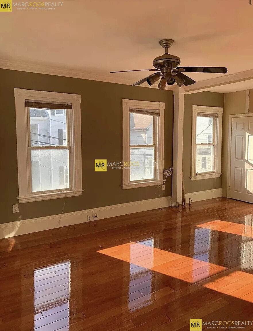 Building Photo - 67 Flint St